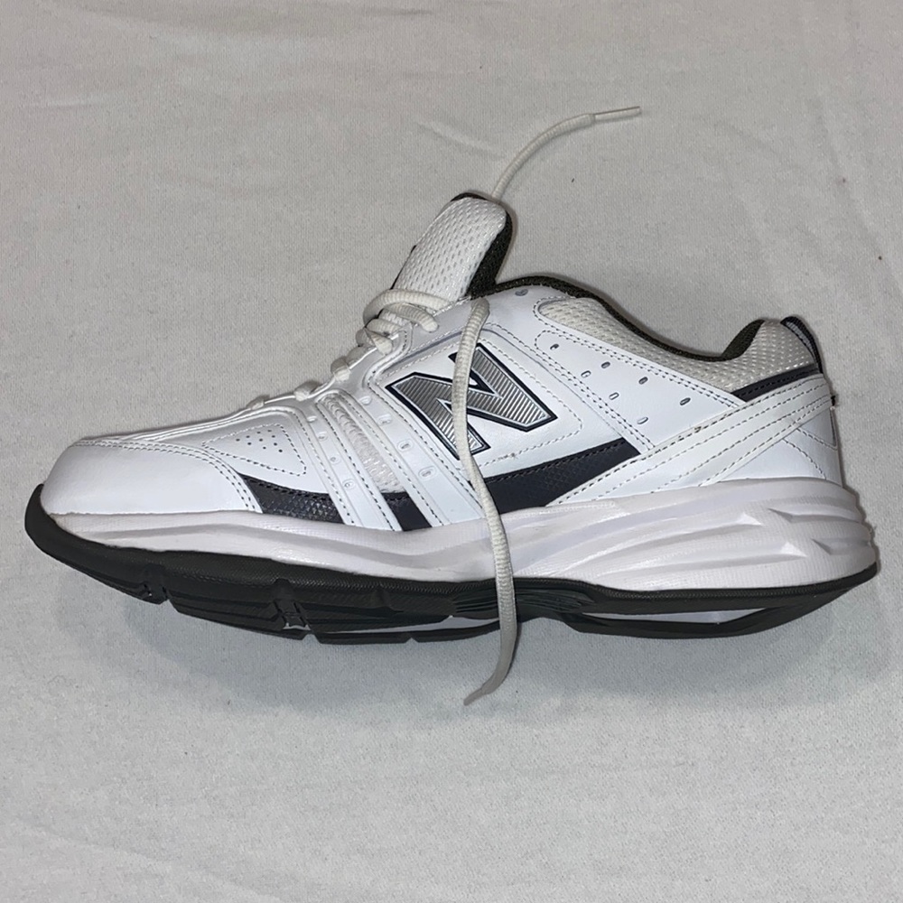 NWT New Balance 409 white color size 10 Wide